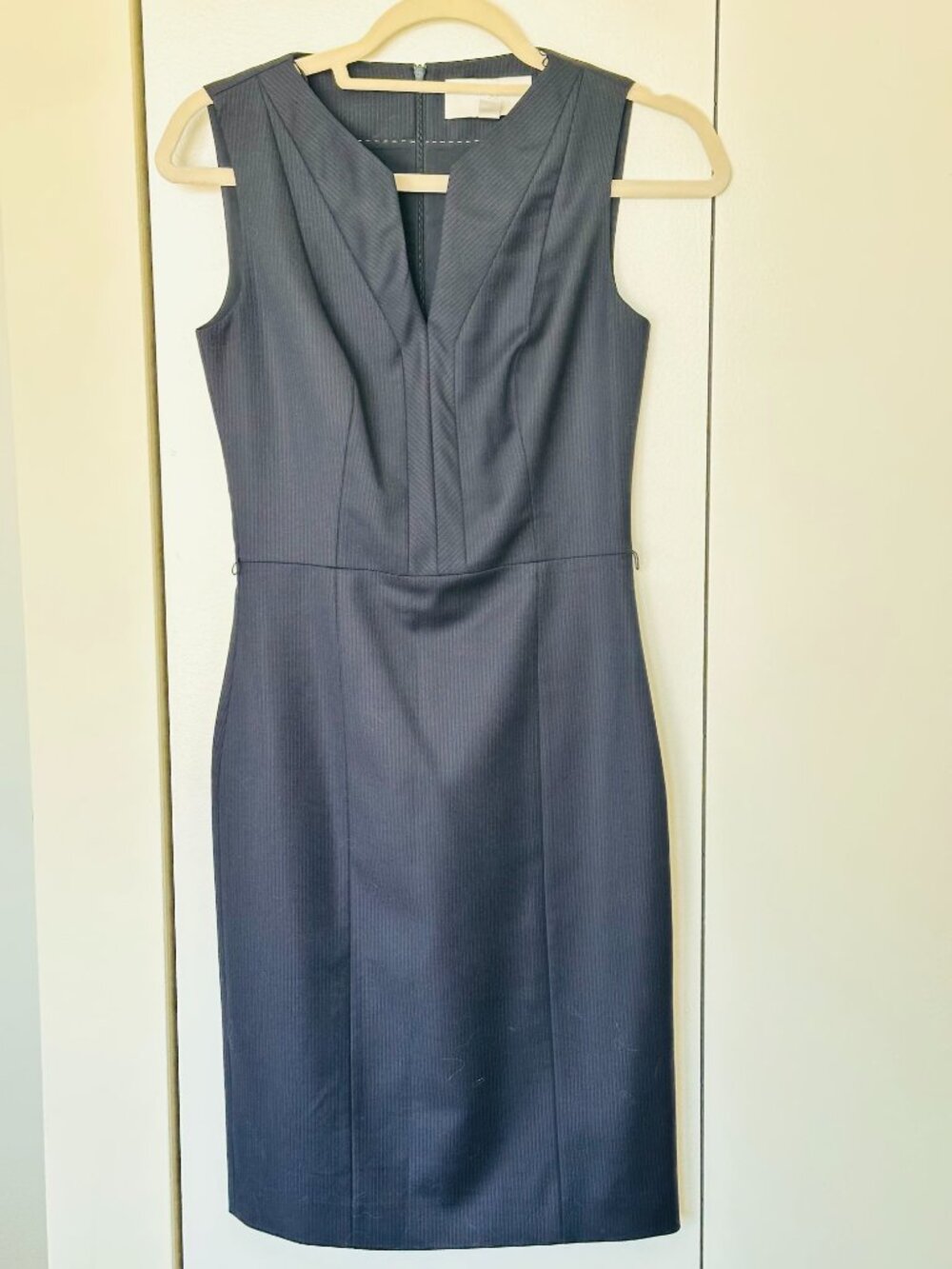 Boss Collection 100% Virgin Wool Navy Pinstripe Sheath Dress - Size 0